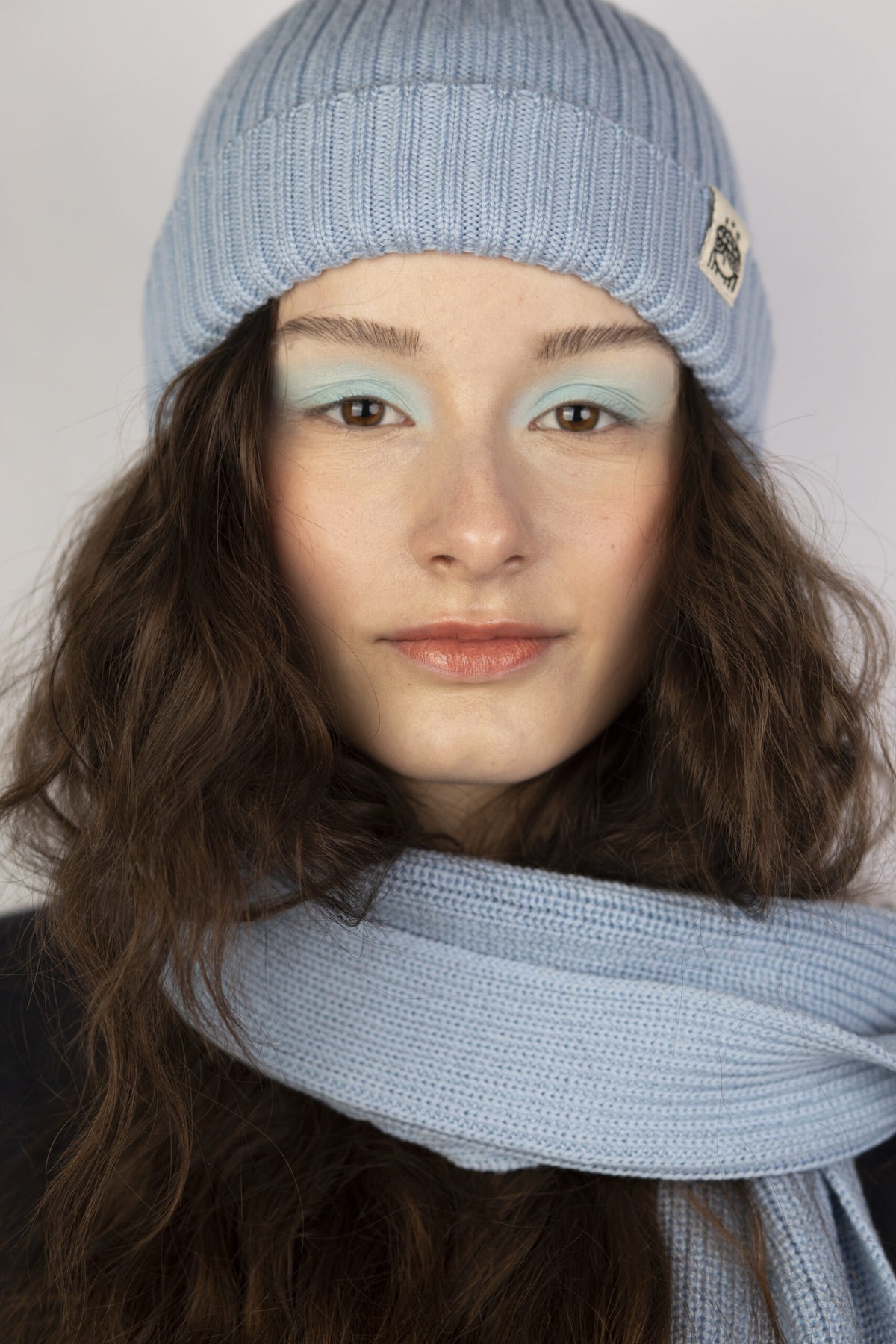 Strickschal hellblau