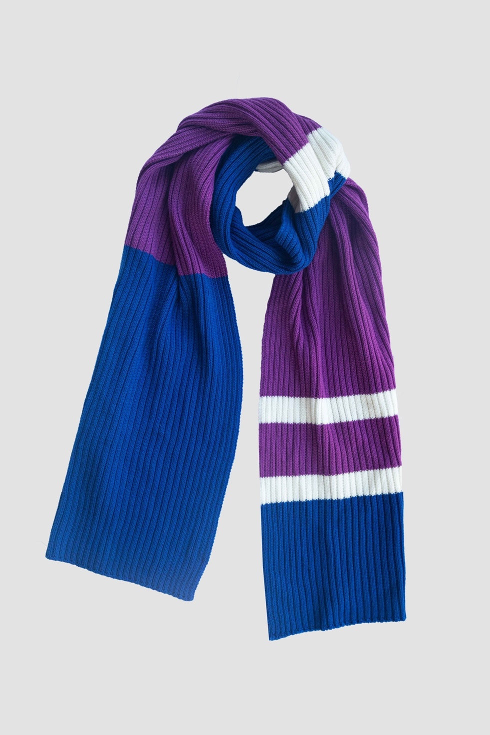 Strickschal köningsblau lila