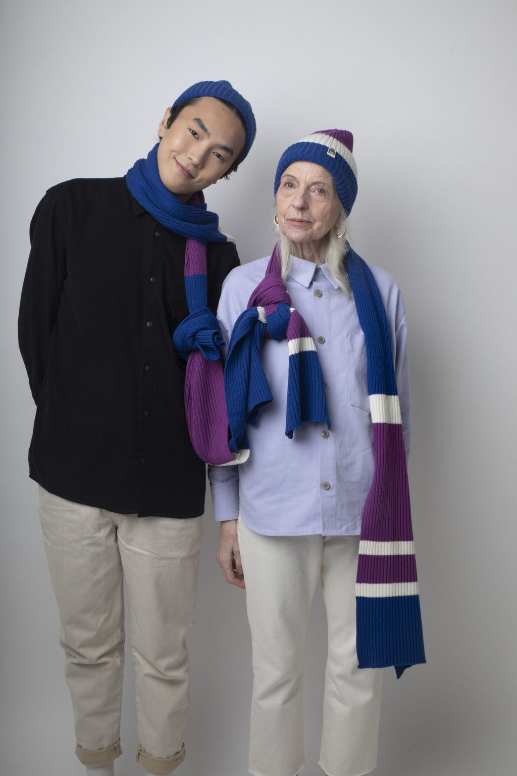 Strickschal köningsblau lila
