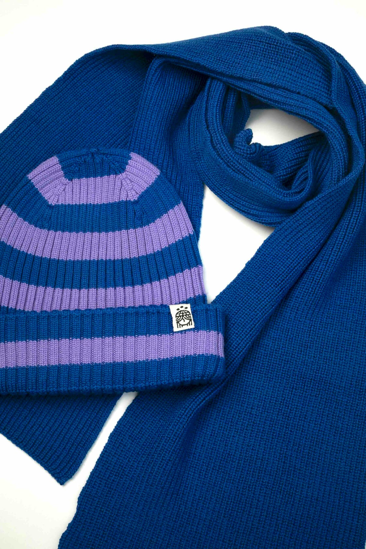 Strickmütze Ringel flieder blau