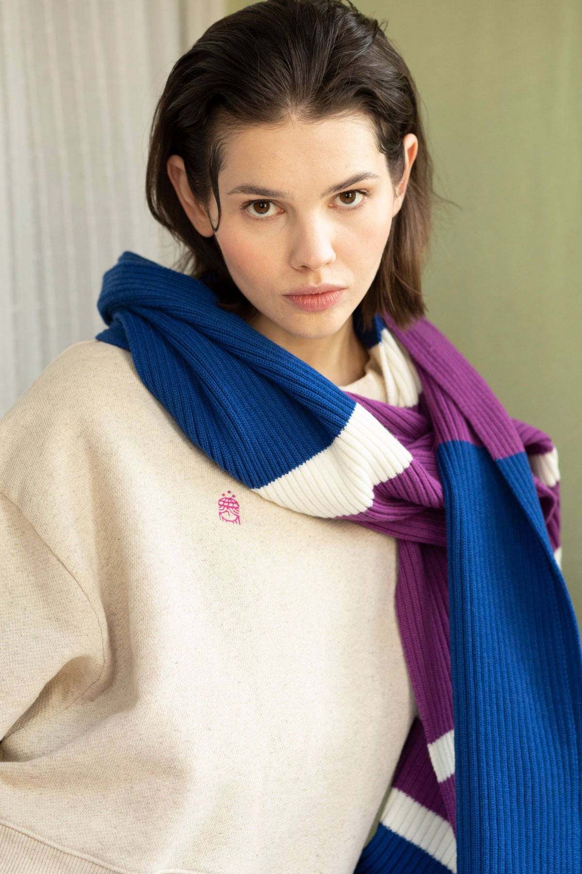 Strickschal köningsblau lila